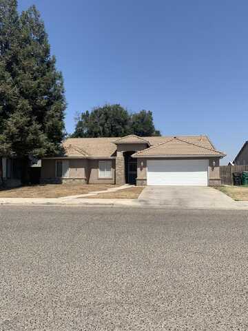 1269 Linda Way, Porterville, CA 93257