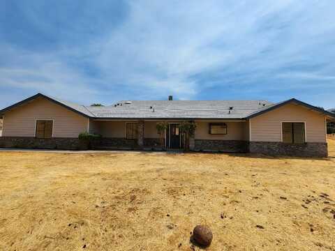 16688 Mustang Drive, Springville, CA 93265