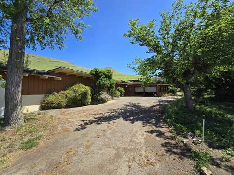 25328 Burr Drive, Lindsay, CA 93247