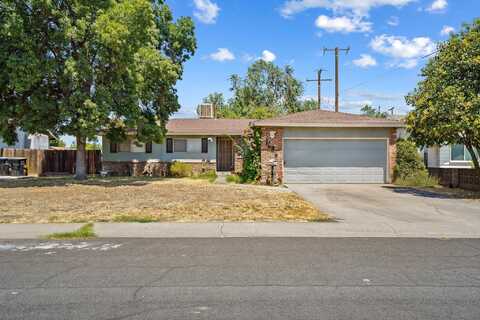 1606 W Victor Avenue, Visalia, CA 93277