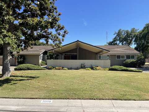 3009 W Howard Avenue, Visalia, CA 93277