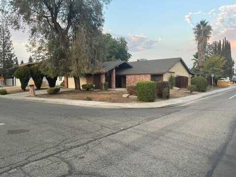 2732 S Silvervale Street, Visalia, CA 93277