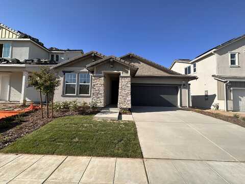 1109 Grant Avenue W, Madera, CA 93636