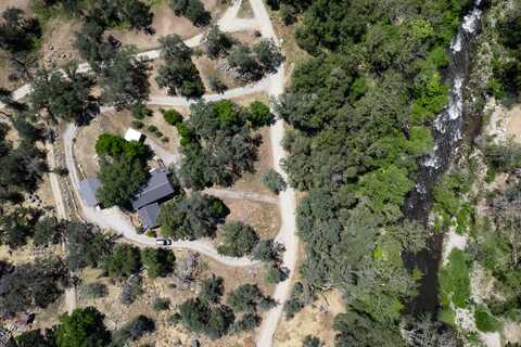 42490 N Kaweah River Drive, Three Rivers, CA 93271