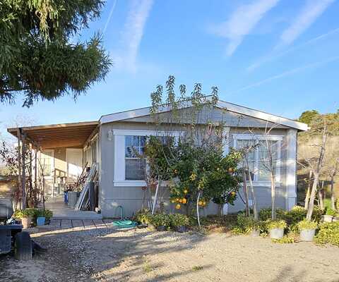 24104 Road 218, Lindsay, CA 93247