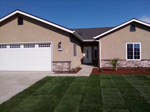 832 S Latimer Street, Tulare, CA 93274