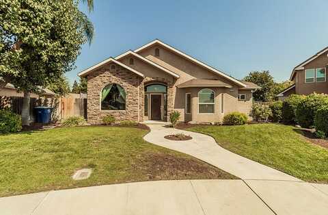 2750 14th Avenue, Kingsburg, CA 93631