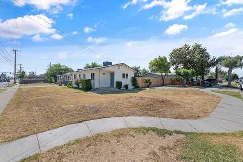 545 W Cross Avenue, Tulare, CA 93274