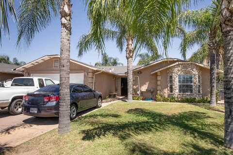 784 N Lillie Avenue, Dinuba, CA 93618