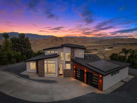 375 High Sierra Drive, Exeter, CA 93221