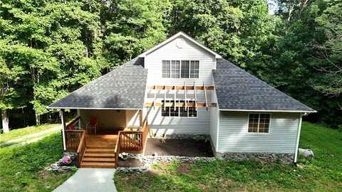 2161 Stone Mountain Road, Vilas, NC 28692