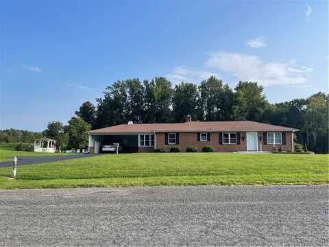 475 Walker Road, Thomasville, NC 27360