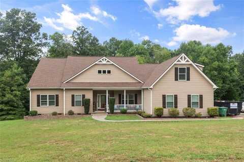 2088 Buckskin Trail, Boonville, NC 27011