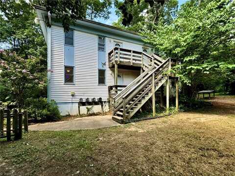 500 Dixie Trail, Raleigh, NC 27607