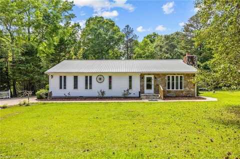 108 Palomino Road, Carthage, NC 28327