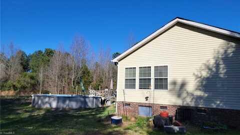 5472 Gypsyrose Drive, Liberty, NC 27298