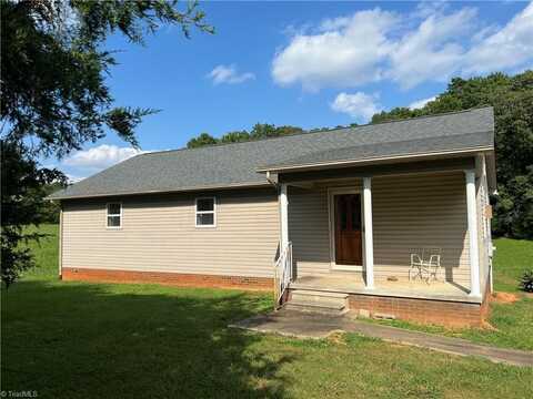 2827 Beckerdite Road, Sophia, NC 27350