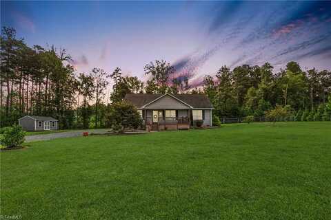 8140 County Line Road, Liberty, NC 27298