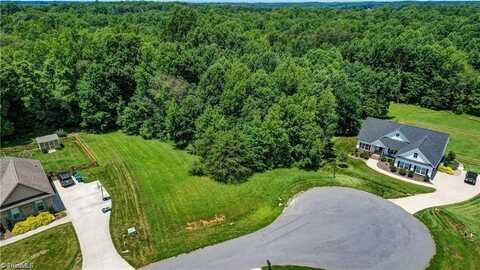 8435 Newgate Trace, Browns Summit, NC 27214