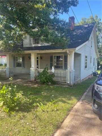 502 Thomas Street, Reidsville, NC 27320