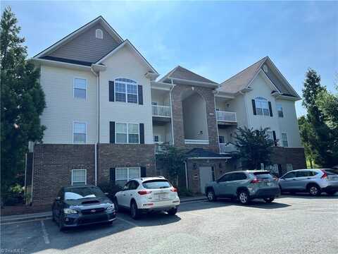 2431 Eagle Creek Court, Winston Salem, NC 27103