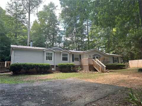 1080 Deer Trail Road, King, NC 27021