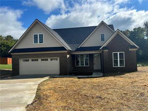 112 Emerald Court, Trinity, NC 27370