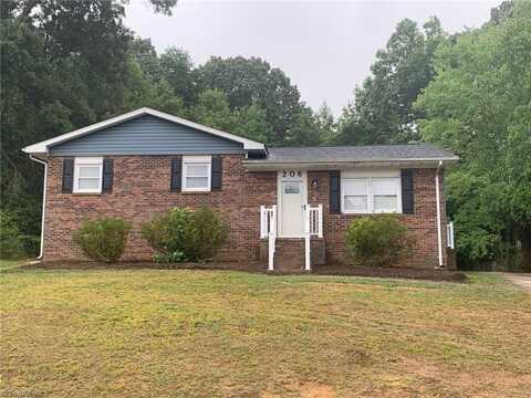 206 Knollwood Drive, Eden, NC 27288