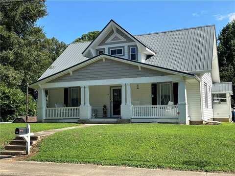 119 Cedarbrook Road, Jonesville, NC 28642