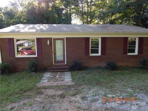 4905 Kaysboro Drive, Winston Salem, NC 27105