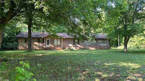 8184 US Highway 64 W, Trinity, NC 27370