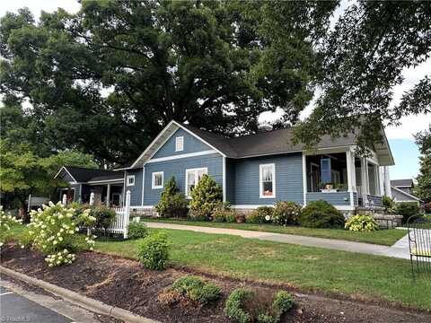 305 Cherry Street, Mount Airy, NC 27030