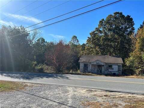 6133 Old Mendenhall Road, Archdale, NC 27263