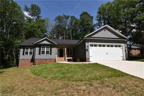 441 Cody Drive, Thomasville, NC 27360