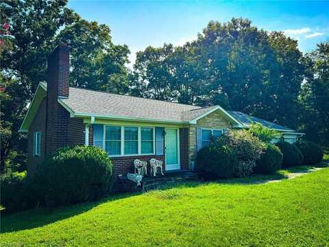 5671 Siloam Road, Siloam, NC 27047