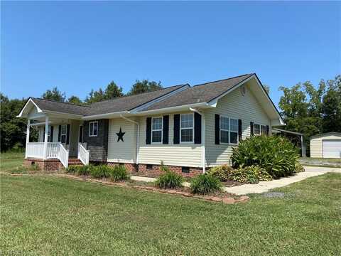 600 Yow Road, Seagrove, NC 27341