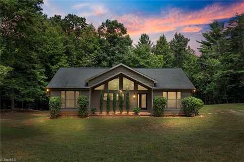 1048 Parnell Mountain Drive, Westfield, NC 27053