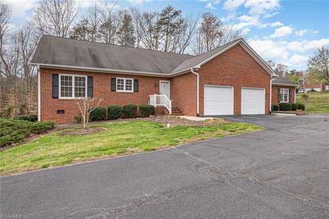 302-b Oleander Drive, Eden, NC 27288