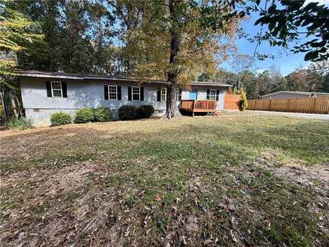 498 Clay Street, Linwood, NC 27299