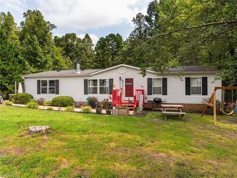 4711 Saddlebranch Court, Mc Leansville, NC 27301