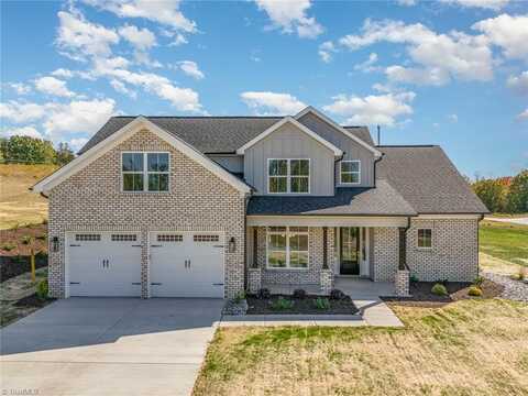 7632 Monty Drive, Kernersville, NC 27284