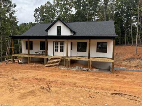 355 Knollcrest Drive, Pinnacle, NC 27043