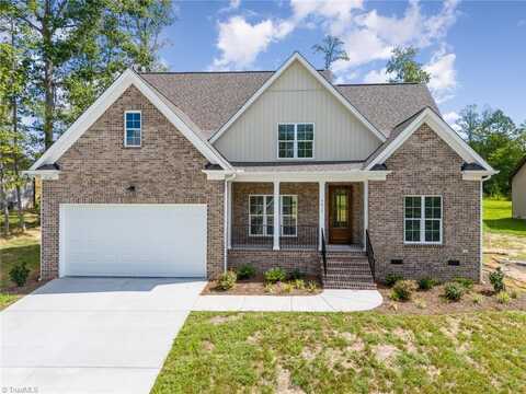 7612 Monty Drive, Kernersville, NC 27284