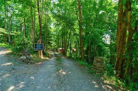 520 Alleghany Spur Road, Traphill, NC 28685