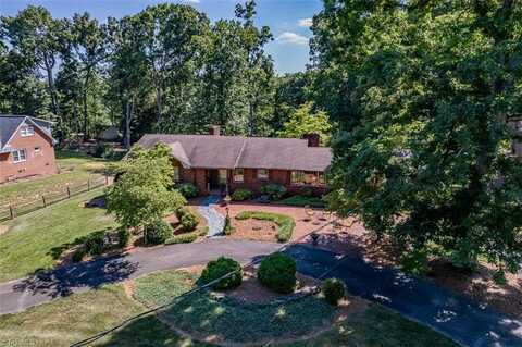 330 Ivy Circle, Elkin, NC 28621