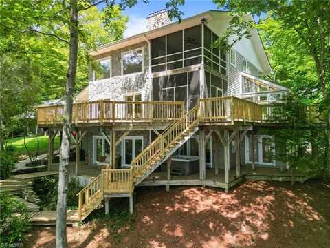 122 Mountain Harbor Drive, Lexington, NC 27292