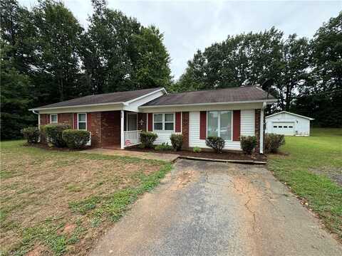 218 Ravenwood Court, King, NC 27021