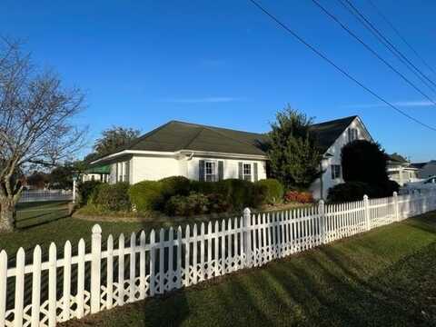 210 E E Street, Erwin, NC 28339