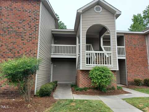 669 Bartons Landing Place, Fayetteville, NC 28314