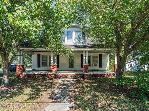 901 N Pollock Street, Selma, NC 27576